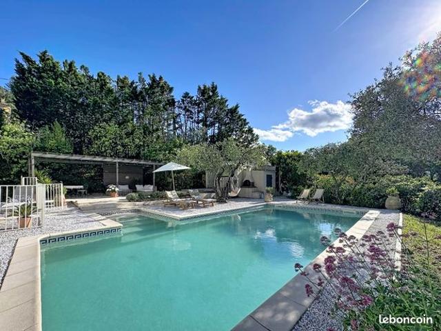 Villa 5 pièces 163 m²