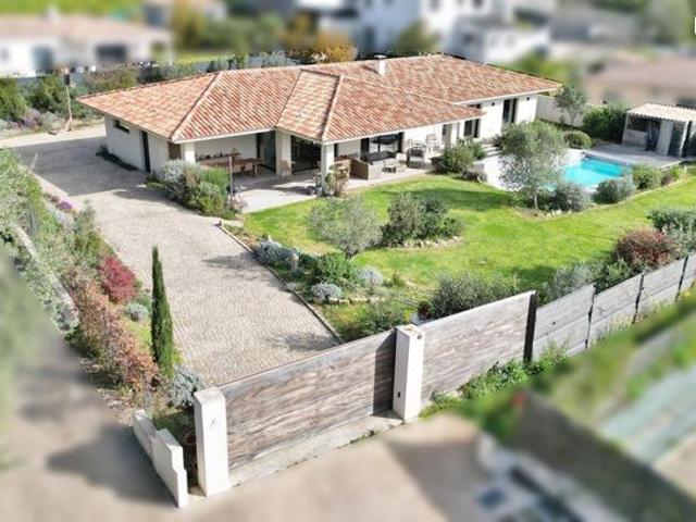 Villa 5 pièces 163 m²
