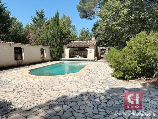 Villa 5 pièces 163 m²