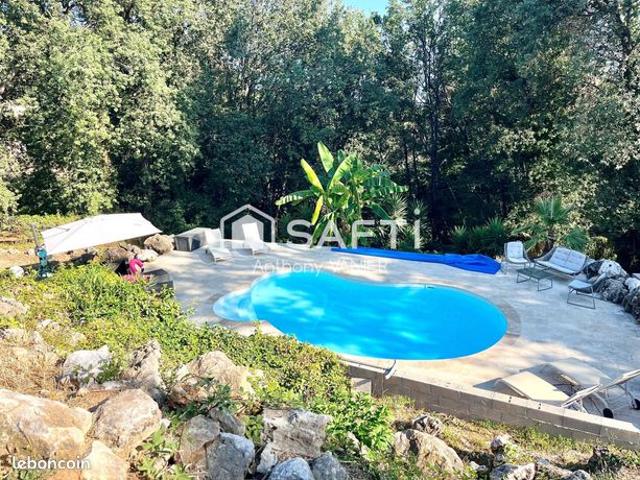 Villa 5 pièces 164 m²