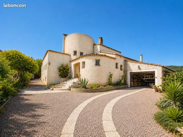 Villa 5 pièces 164 m²