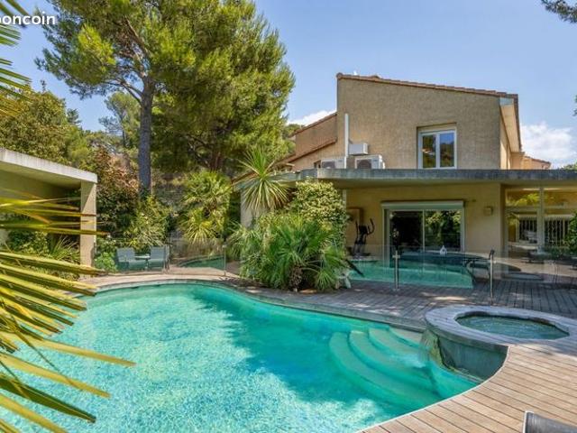 Villa 5 pièces 164 m²