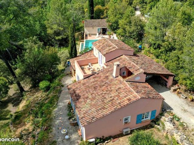 Villa 5 pièces 164 m²