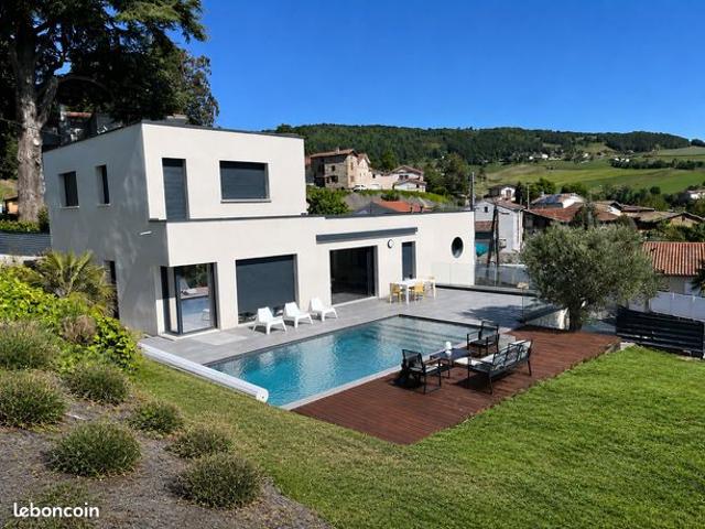 Villa 5 pièces 165 m²