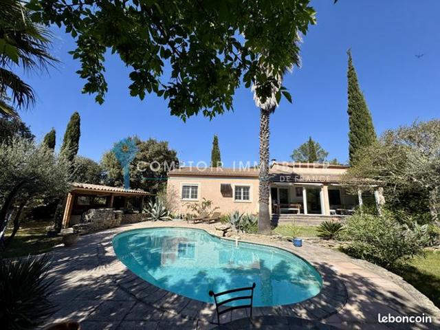 Villa 5 pièces 165 m²