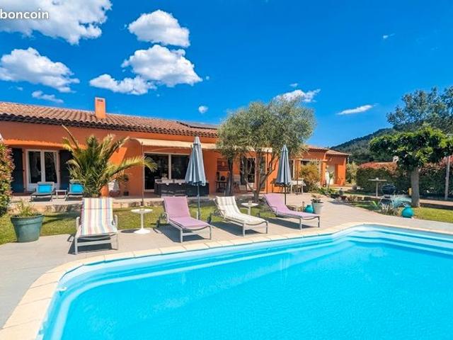 Villa 5 pièces 165 m²