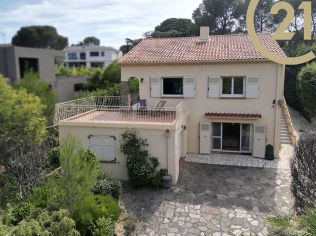 Villa 5 pièces 165 m²