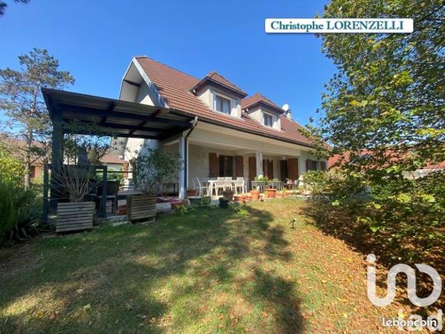 Villa 5 pièces 165 m²
