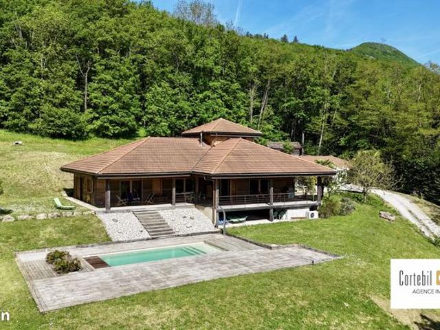 Villa 5 pièces 165 m²