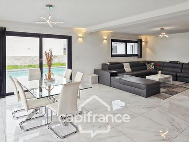 Villa 5 pièces 165 m²