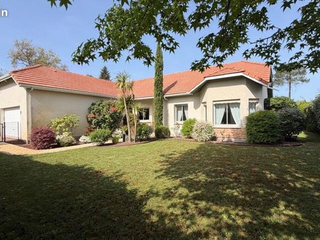 Villa 5 pièces 166 m²