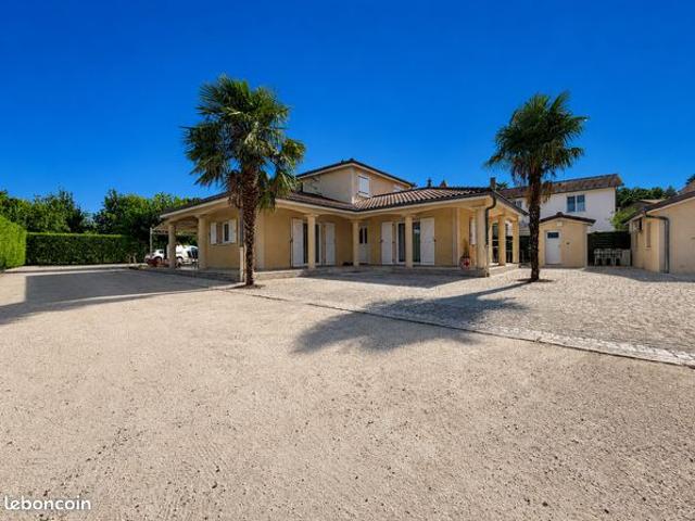 Villa 5 pièces 166 m²