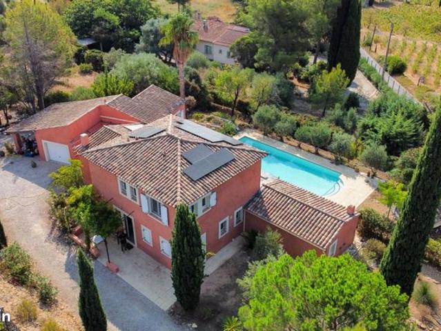 Villa 5 pièces 166 m²