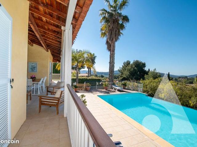 Villa 5 pièces 167 m²