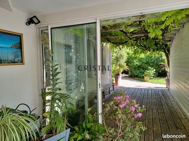 Villa 5 pièces 167 m²