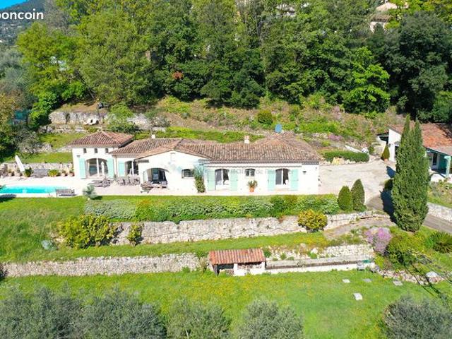 Villa 5 pièces 167 m²