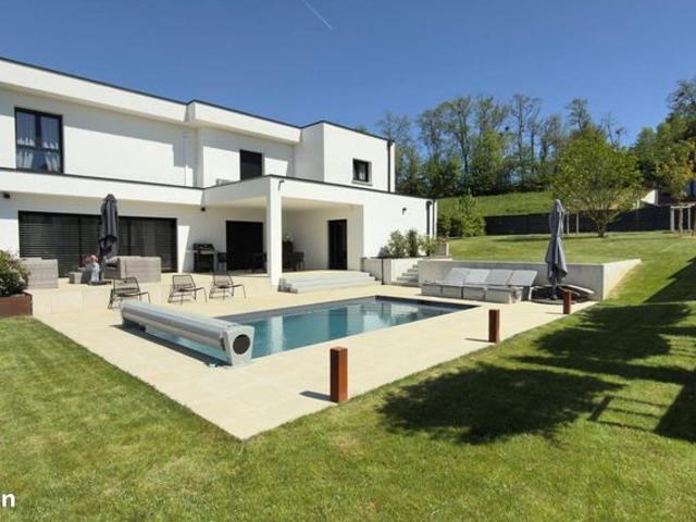 Villa 5 pièces 168 m²