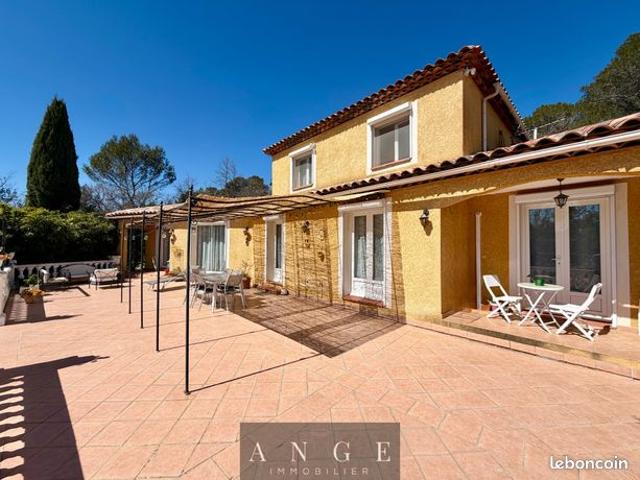 Villa 5 pièces 168 m²