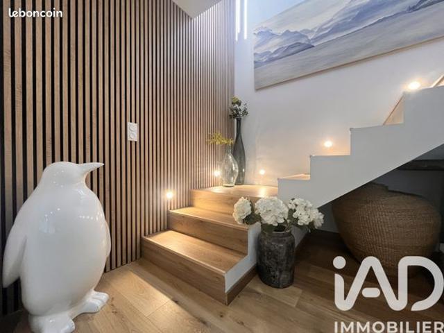 Villa 5 pièces 168 m²