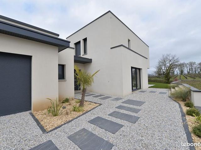 Villa 5 pièces 168 m²