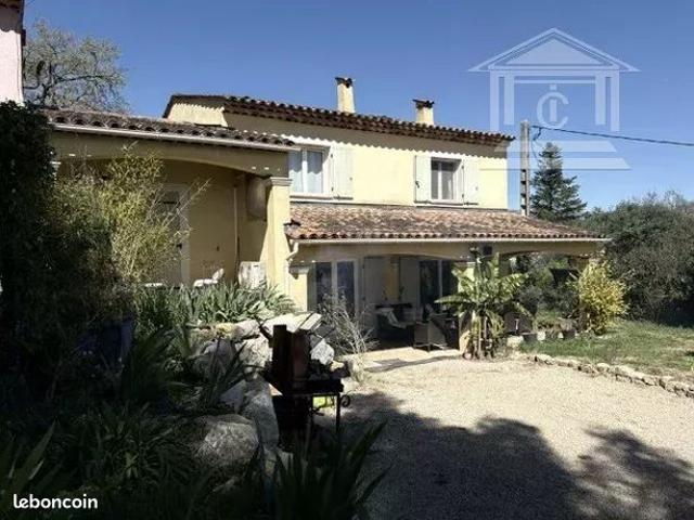Villa 5 pièces 169 m²