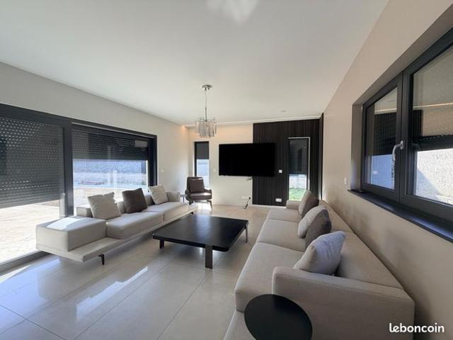 Villa 5 pièces 169 m²