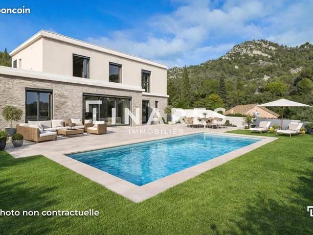 Villa 5 pièces 170 m²