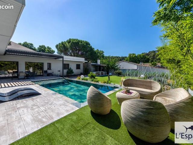 Villa 5 pièces 170 m²
