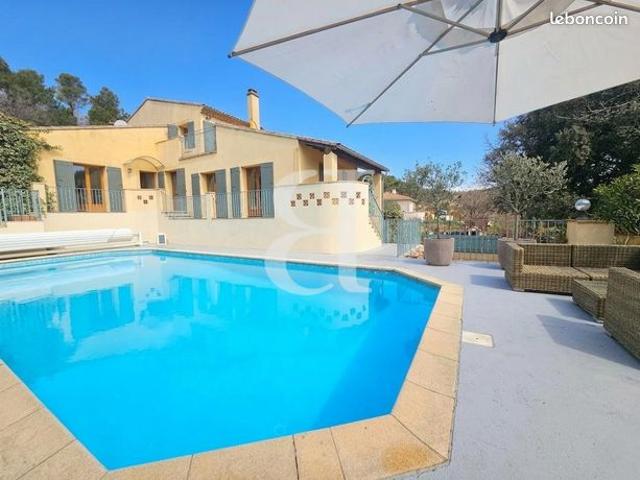 Villa 5 pièces 170 m²