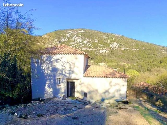 Villa 5 pièces 170 m²