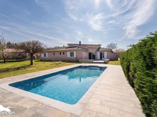 Villa 5 pièces 170 m²