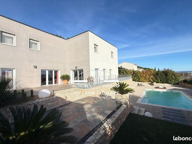 Villa 5 pièces 170 m²