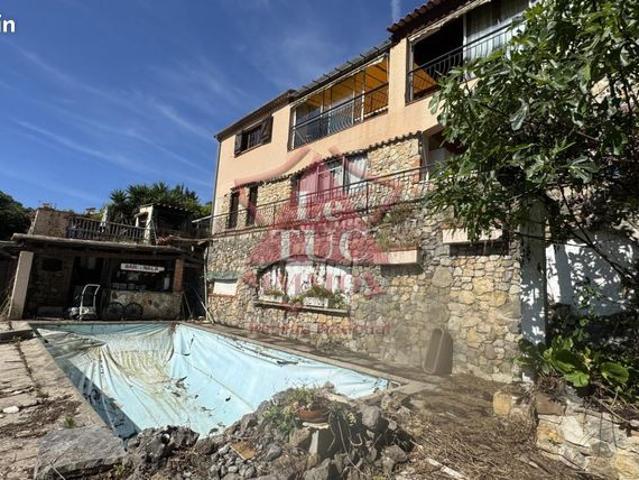 Villa 5 pièces 170 m²