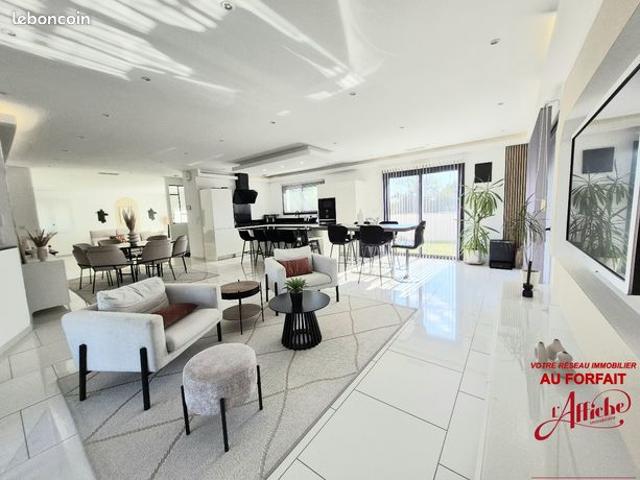 Villa 5 pièces 170 m²