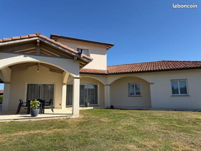 Villa 5 pièces 170 m²
