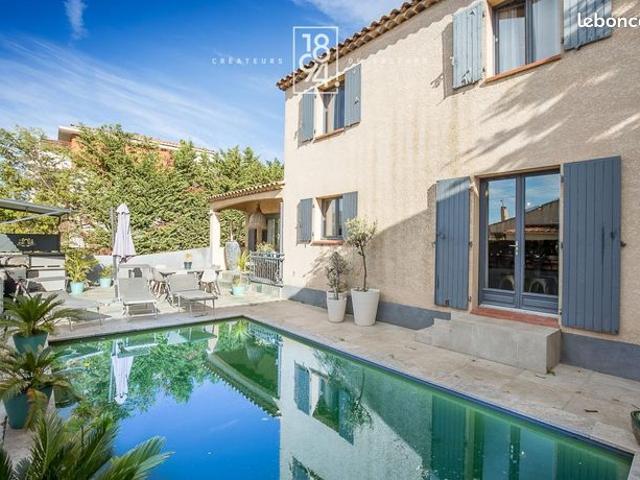 Villa 5 pièces 170 m²