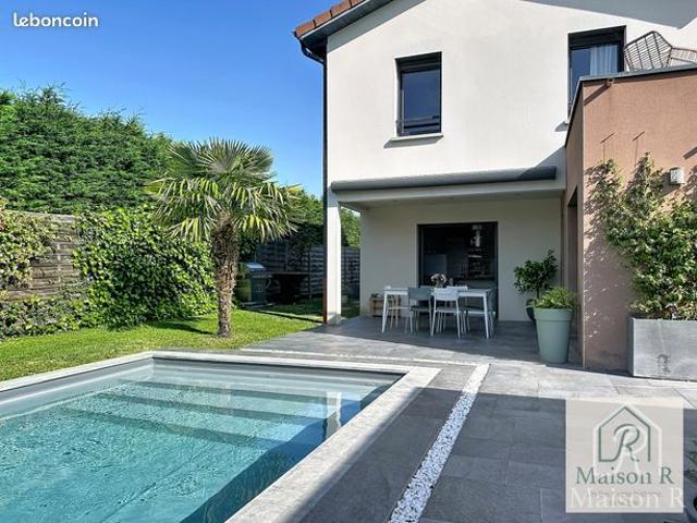 Villa 5 pièces 170 m²