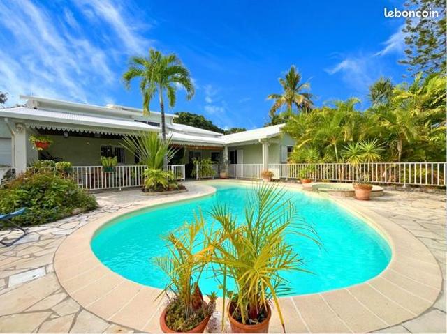 Villa 4 pièces 170 m²
