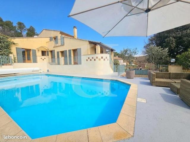 Villa 5 pièces 170 m²