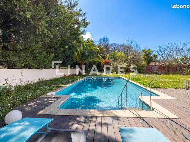 Villa 5 pièces 171 m²