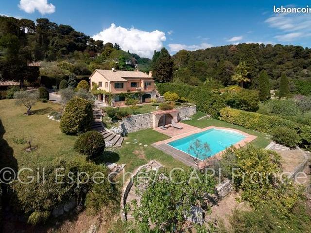 Villa 5 pièces 172 m²