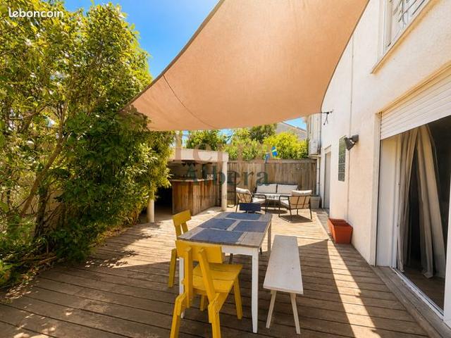 Villa 5 pièces 172 m²