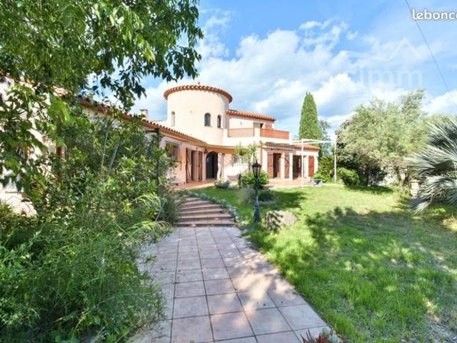 Villa 5 pièces 173 m²