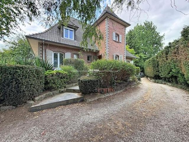 Villa 5 pièces 173 m²