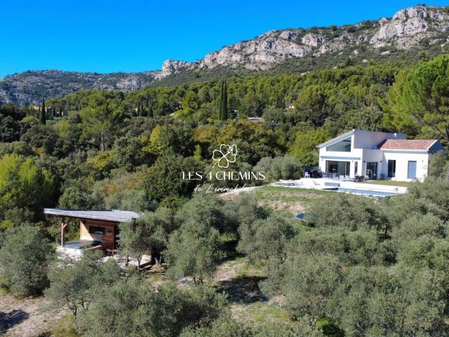 Villa 5 pièces 174 m2 à Vauvenargues
