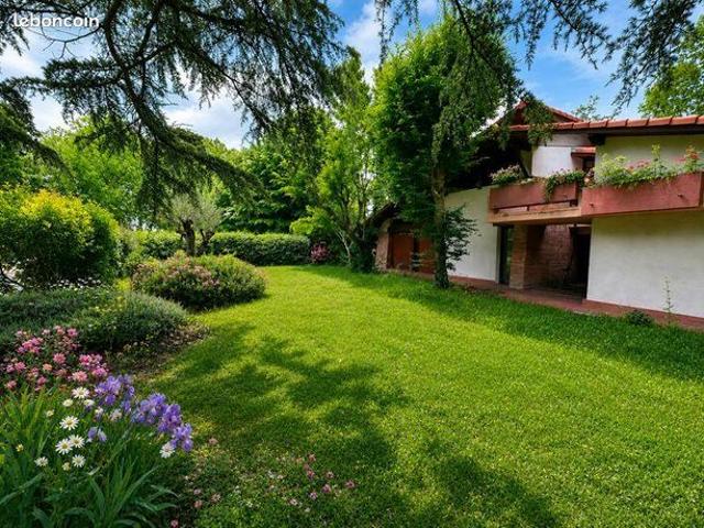 Villa 5 pièces 175 m²