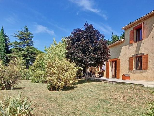 Villa 5 pièces 175 m²