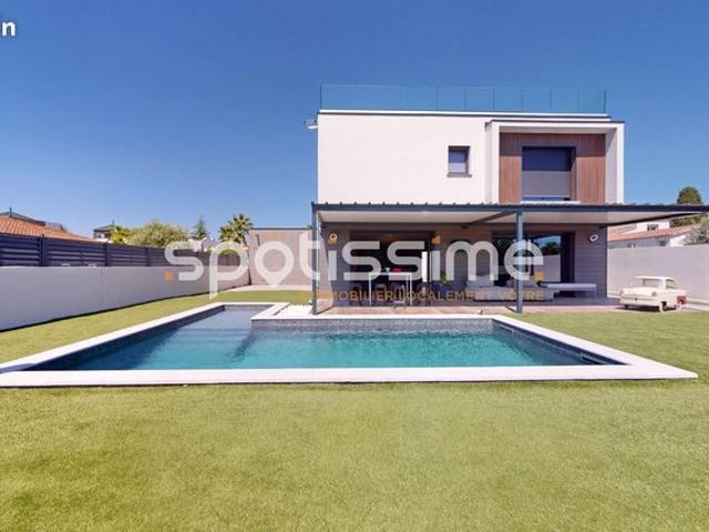 Villa 5 pièces 176 m²