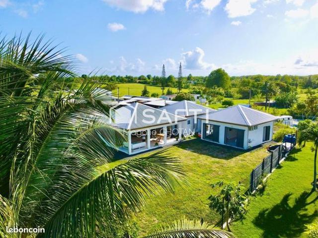 Villa 5 pièces 176 m²