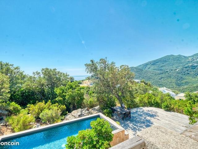 Villa 5 pièces 176 m²